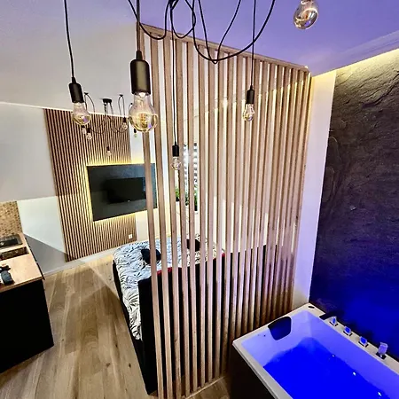 Ocean Black Jacuzzi Krakau Exterior foto