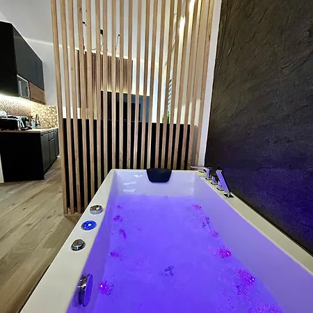 Ocean Black Jacuzzi Krakau Exterior foto