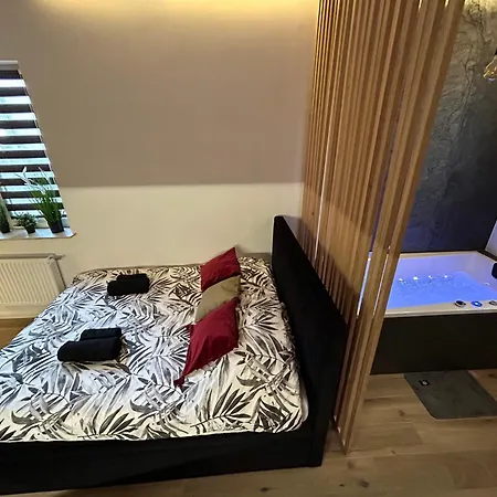 Ocean Black Jacuzzi Krakau Exterior foto