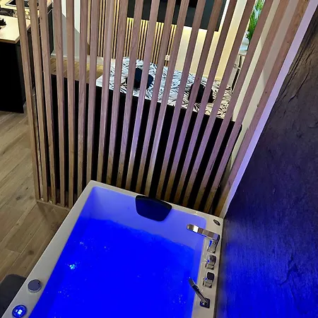 Ocean Black Jacuzzi Krakau Exterior foto